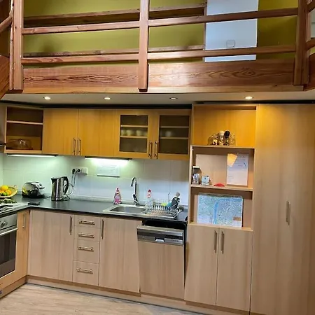 Apartmán Cozygem Apt 2 Mins Walk Charles Bridge *