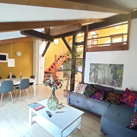 Apartmán Cozygem Apt 2 Mins Walk Charles Bridge